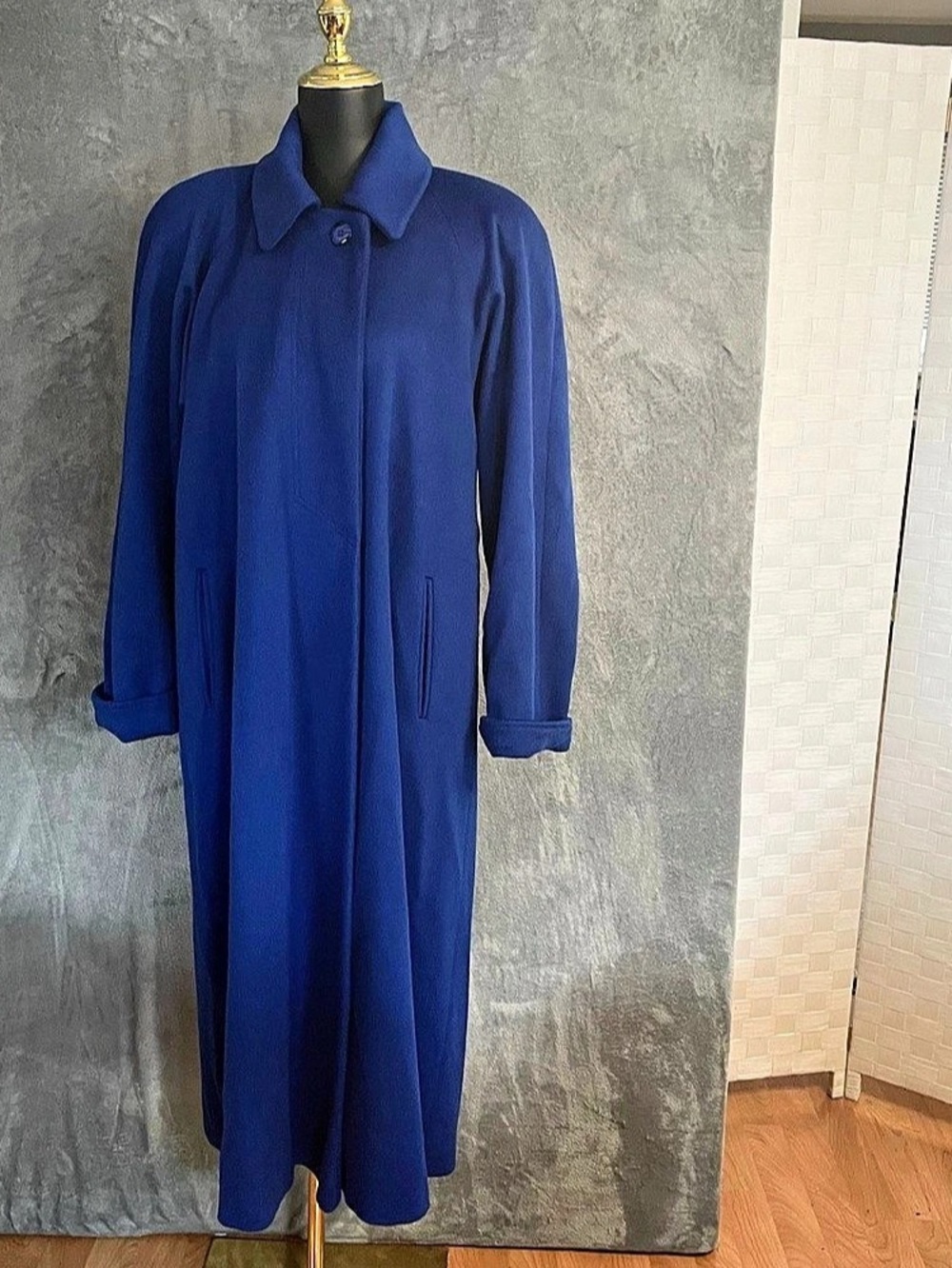 Casual Corner Vintage Royal Blue Wool Blend Long Coat Size 6 Like New